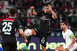 دخل بديلا.. مصطفى محمد يشارك في تعادل كونيا أمام باشاك شهير بالدوري التركي 11 أكتوبر 2026 03:43 م